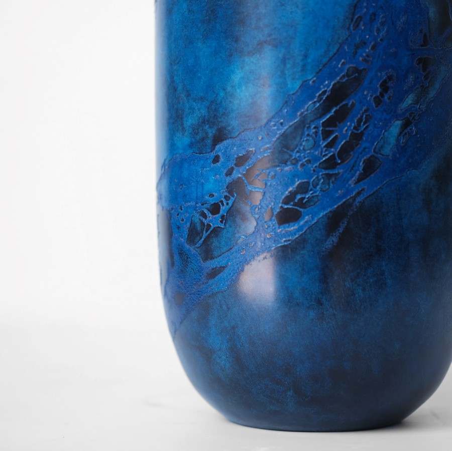 blue pottery vase detail by oriento-az1hpXHTV5o-unsplash
